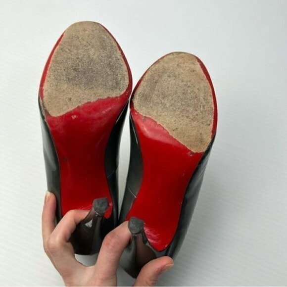CHRISTIAN LOUBOUTIN Ron Ron 100 Patent Leather Pumps size 7 Red Bottoms - Picture 13 of 15